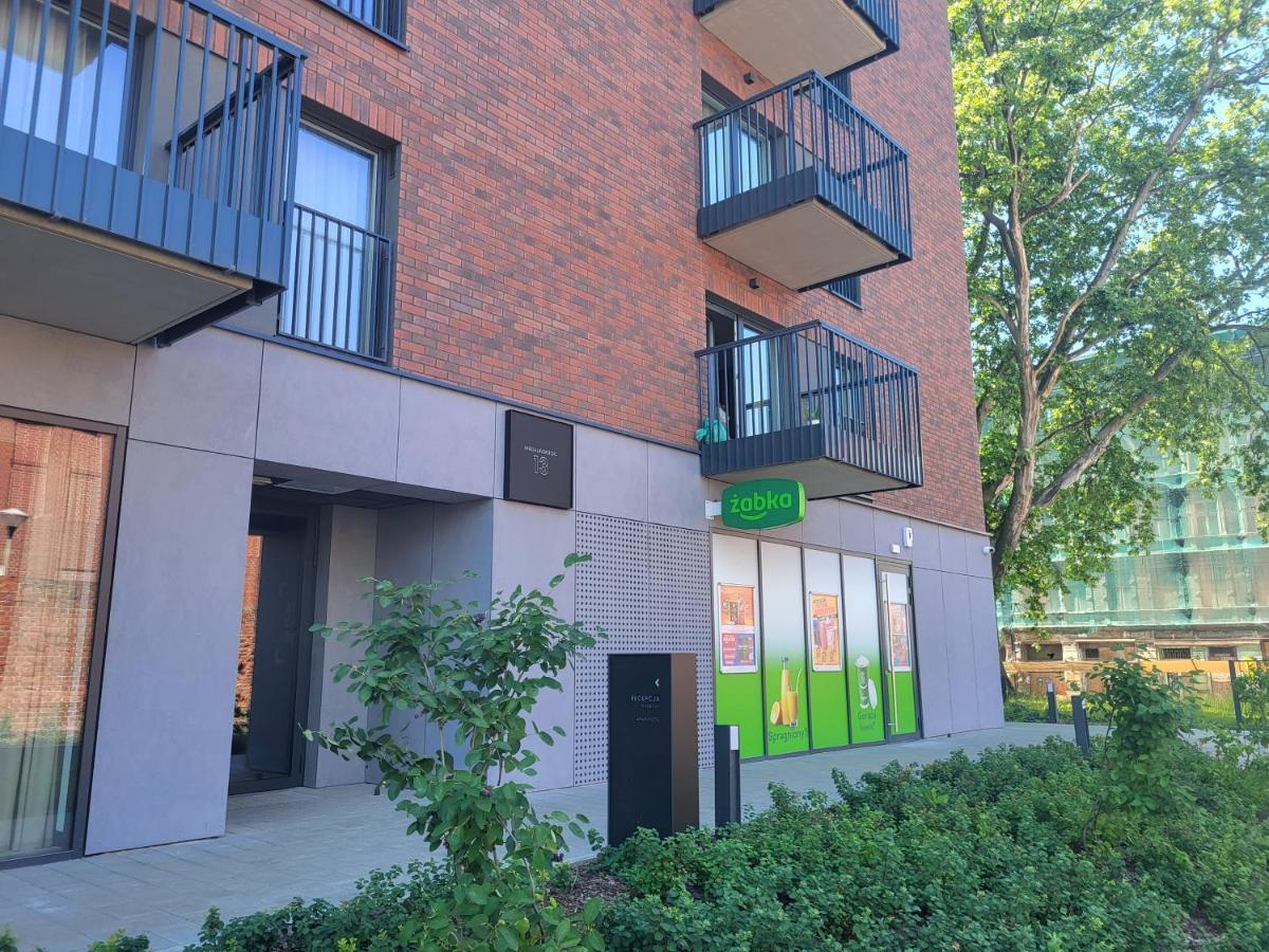 Apartwro 2th - Square Railway Station, Balcony, Garage Apartment Breslau