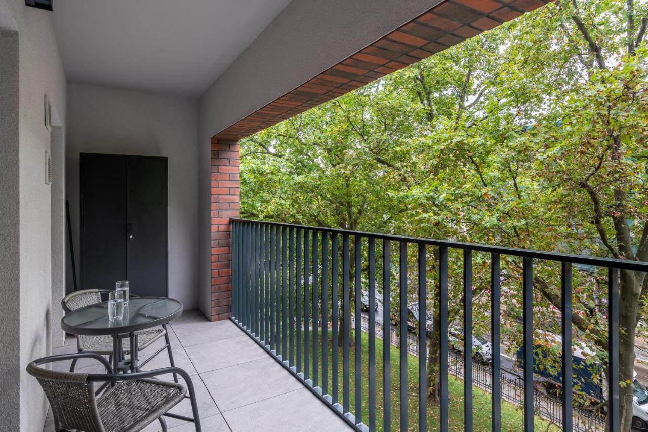 Apartamento Apartwro 2th - Square Railway Station, Balcony, Garage